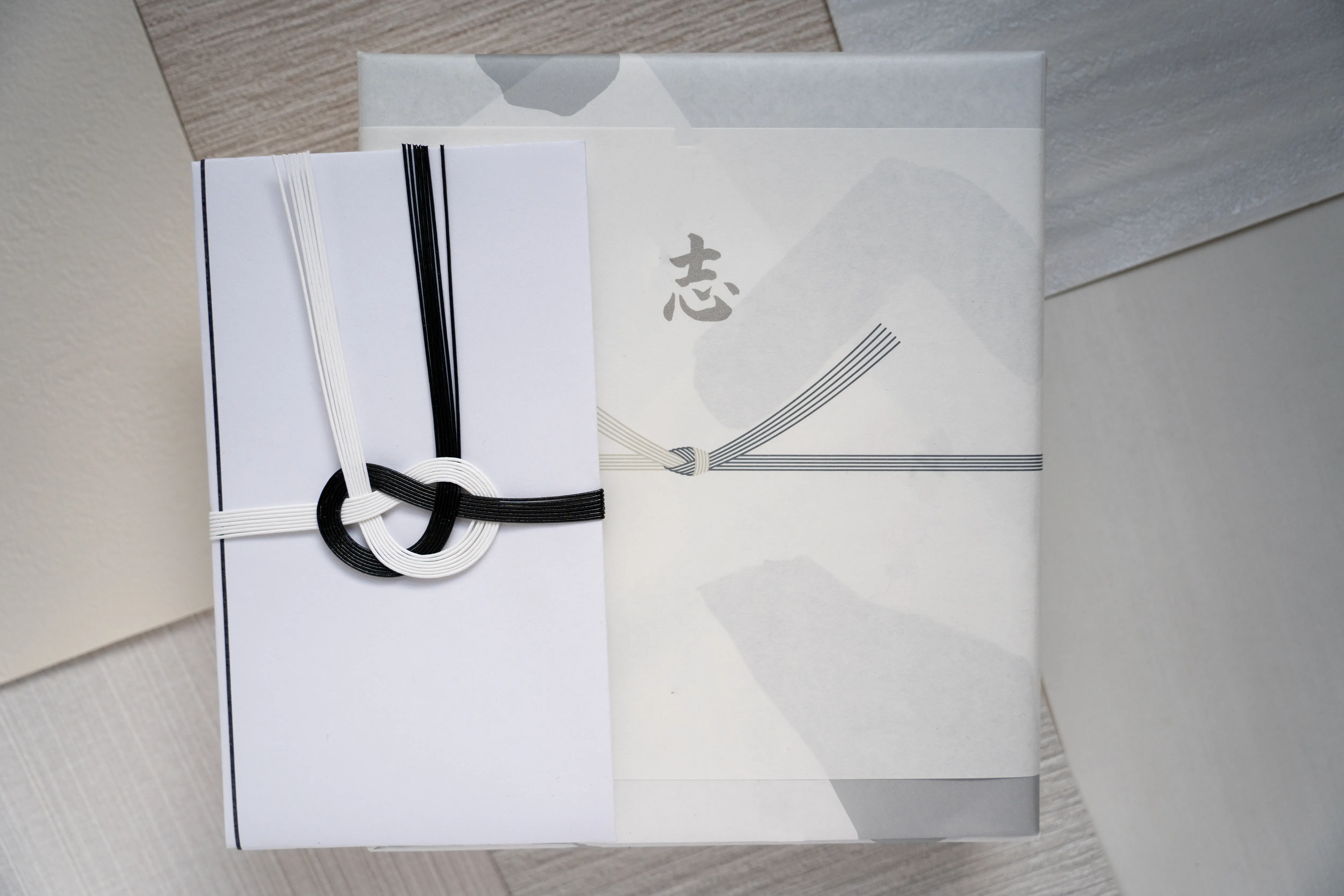 香典返しとは頂いた香典に対してお礼の品をお渡しすること