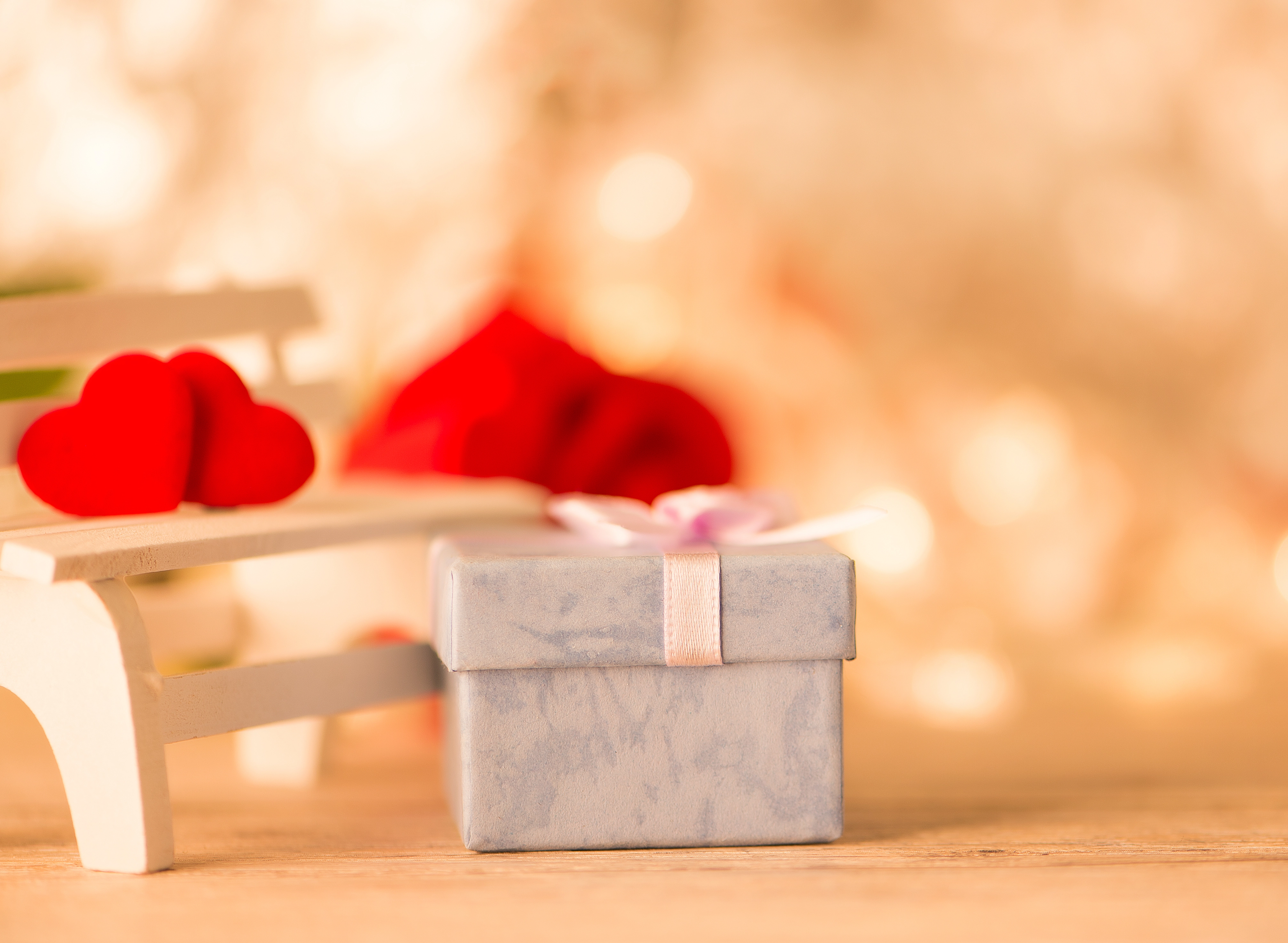 中学生女子に喜ばれるプチギフトとは?おしゃれな文房具・雑貨やコスメが人気!