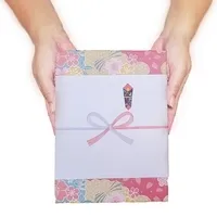 内祝いの渡し方!紙袋の使い方や職場で渡すときの言葉の文例をご紹介!