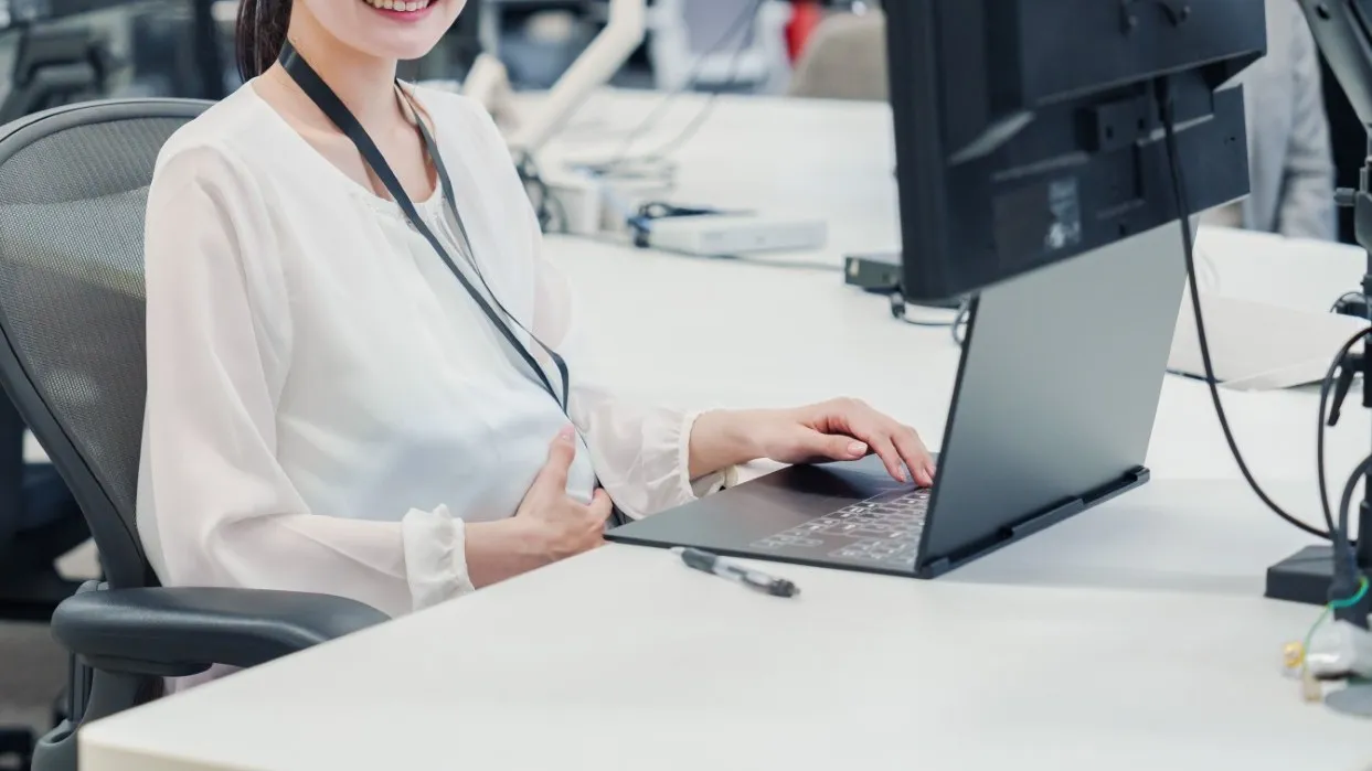 産休の挨拶例文をご紹介!社内・社外へのメール例文やお菓子・マナーまで解説