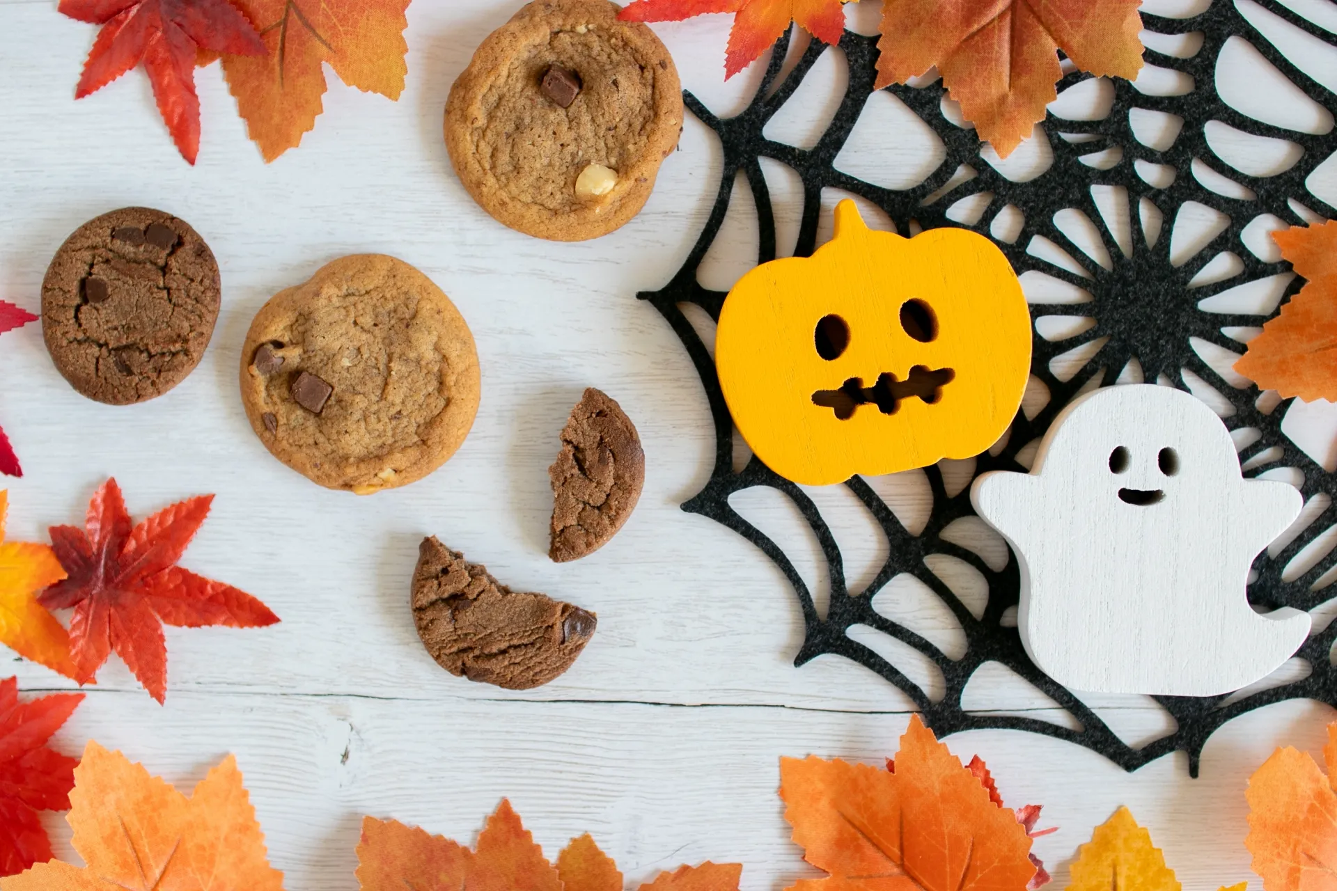 ハロウィンにお菓子を配るのはなぜ?トリックオアトリートの意味を知ろう!