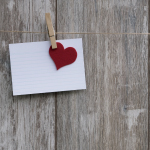 結婚報告はがきは送るべき?結婚報告はがきの常識・マナー