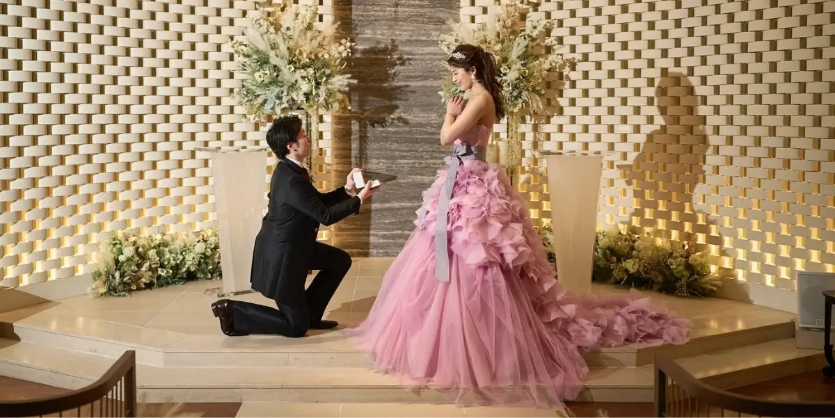 チャペルでの新郎新婦