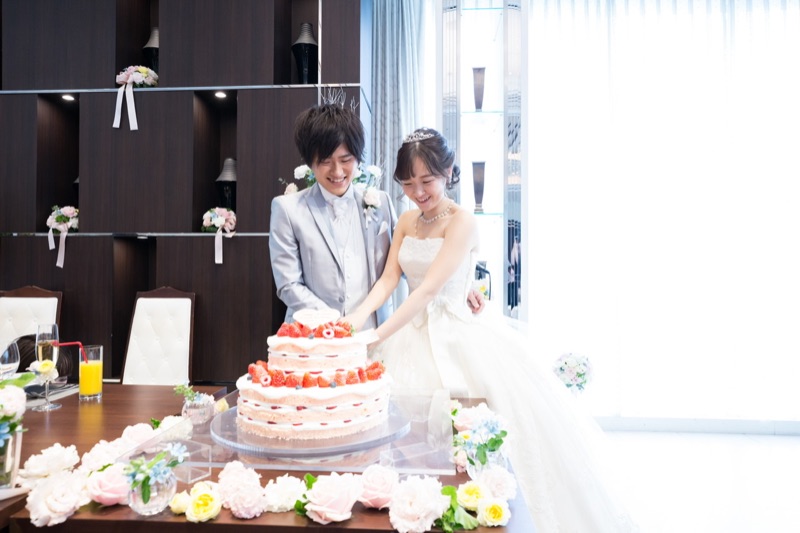 年1月12日 日 ラグナヴェール Tokyo 大好きな人たちへの感謝をこめて 笑顔あふれるポップな結婚式 ピア花 Piahana