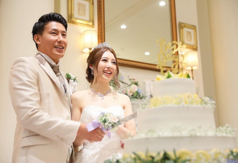 小物もおしゃれに 結婚式を彩る装花で会場全体を素敵にコーディネートしよう ピア花 Piahana