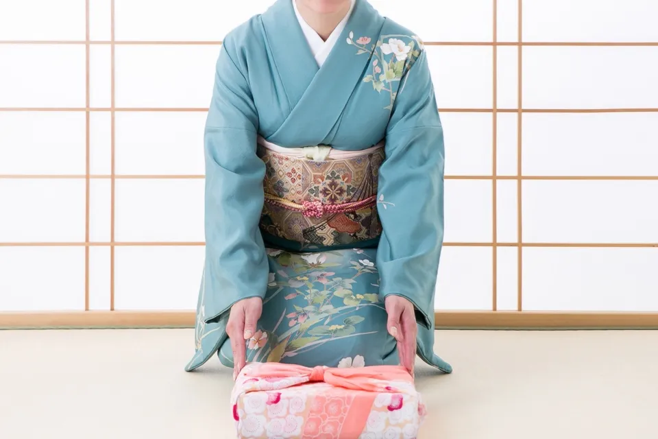 カタログギフトのお歳暮は失礼?マナーとしては問題なしの人気のアイテム