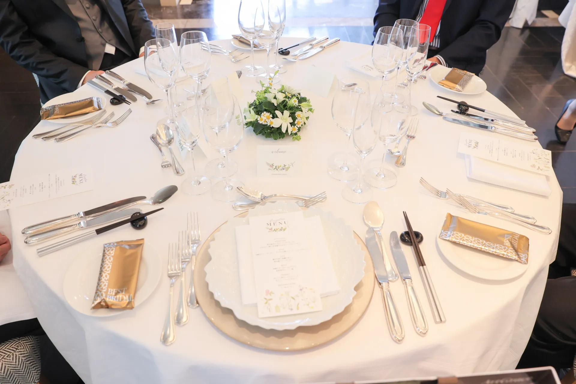 【Q&A】エスコートカードに関するよくある疑問