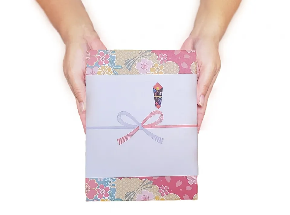 知っておきたい!内祝いの渡し方で気をつけたいマナーやお礼状の書き方
