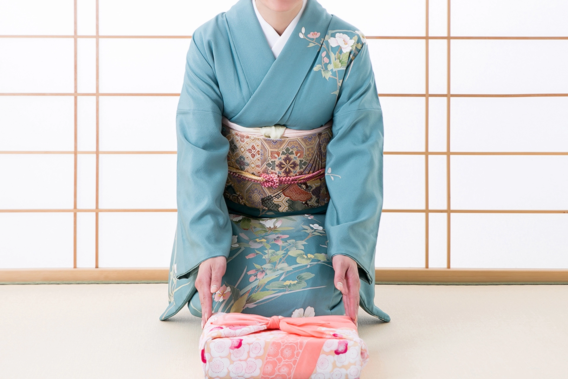 お年賀は持っていき渡すべき？贈ってもいい？渡し方をご紹介