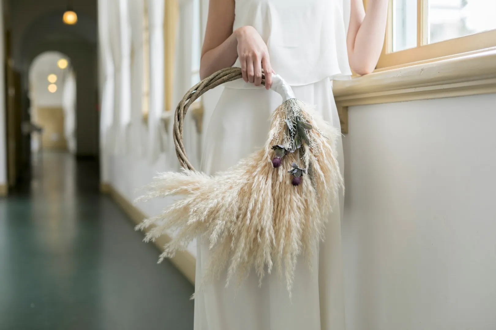 5. リースブーケ｜丸いリース型で永遠を象徴