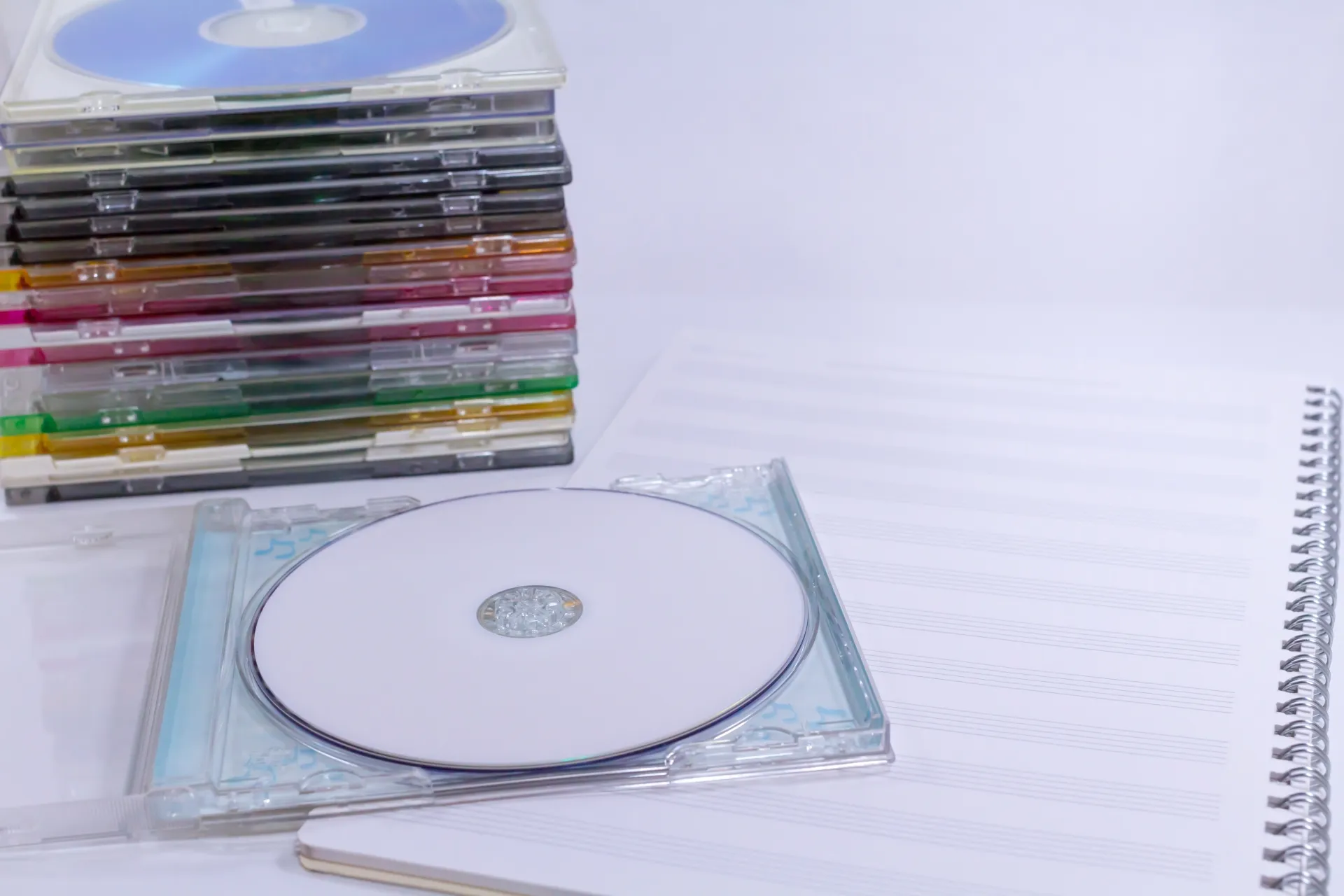 結婚式ムービーの音楽著作権とは？「バレない」は危険！ISUM申請も解説