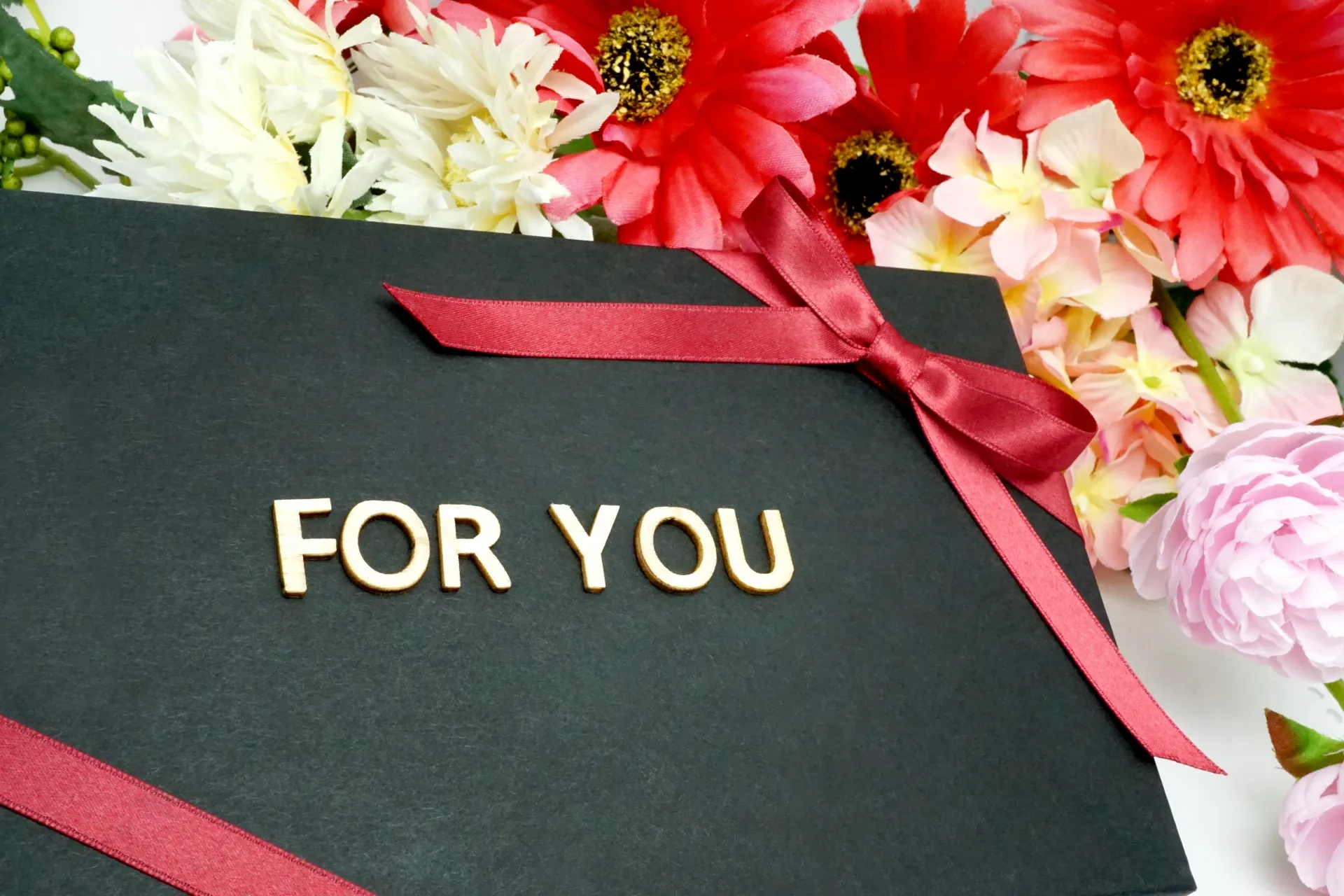 結婚式の両親プレゼントとは？結婚式で両親へ感謝の気持ちを伝える人気の演出