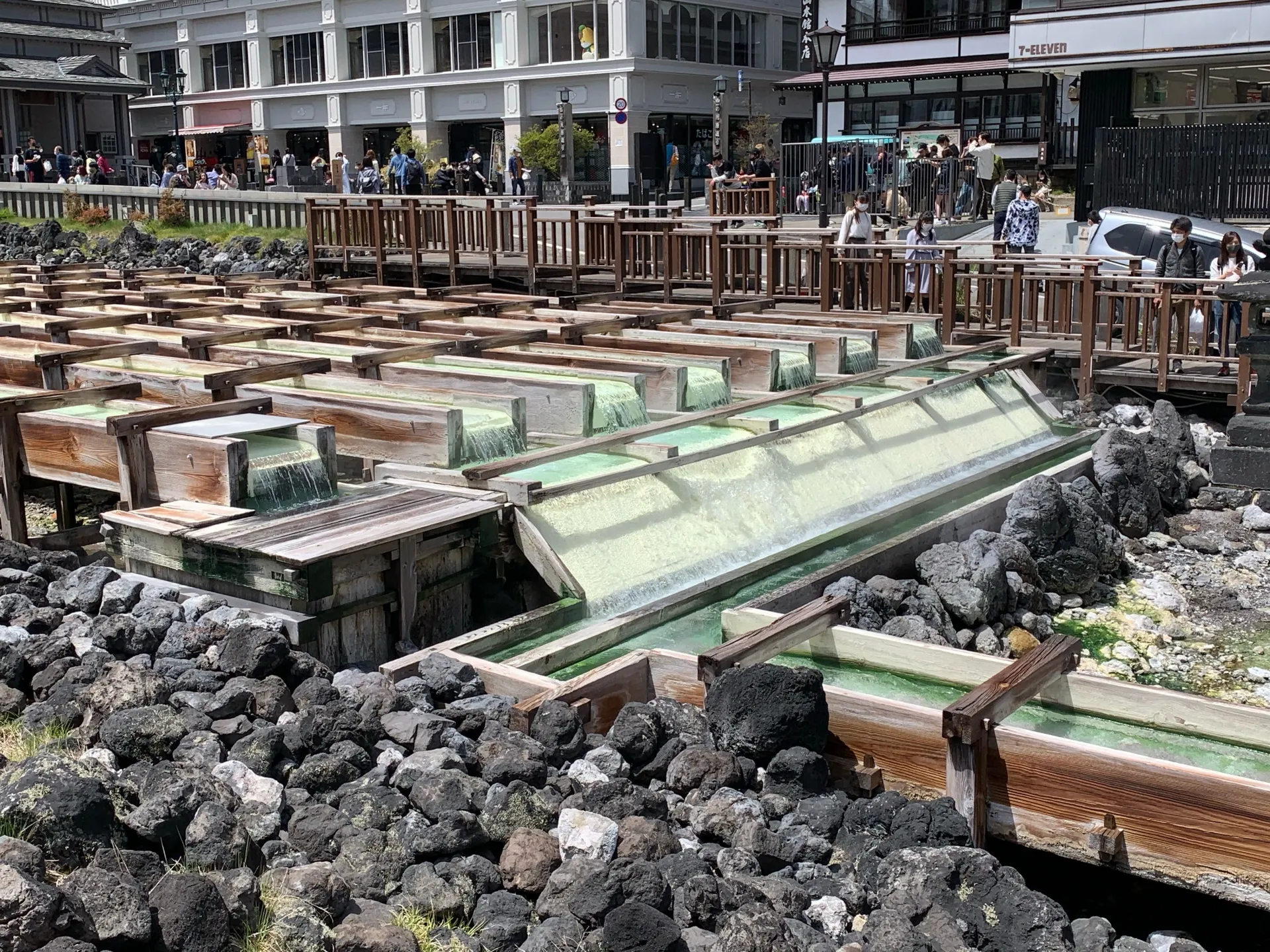 両親プレゼントで贈る品物に温泉旅行がおすすめ！