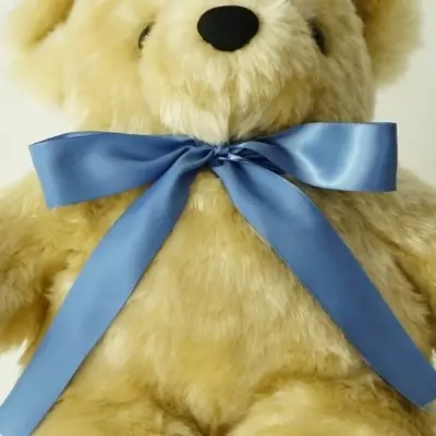 スモークブルーのリボン