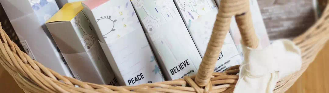 結婚式でプチギフトを渡すタイミングはいつ？