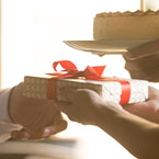 退職の挨拶に喜ばれるプチギフトとは？人気とおすすめは？