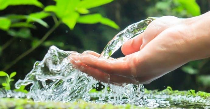 >大分県の天然の湧き水