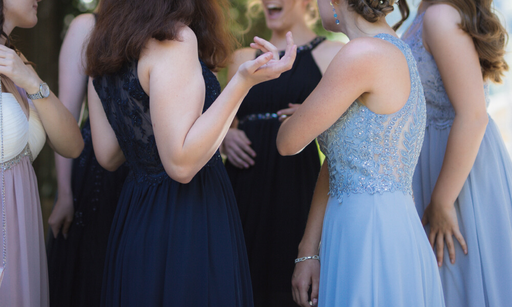 ホテル・結婚式場・ゲストハウスでの服装