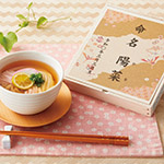 出産内祝いに人気！赤ちゃんのお披露目も兼ねて贈れる「名入れギフト」