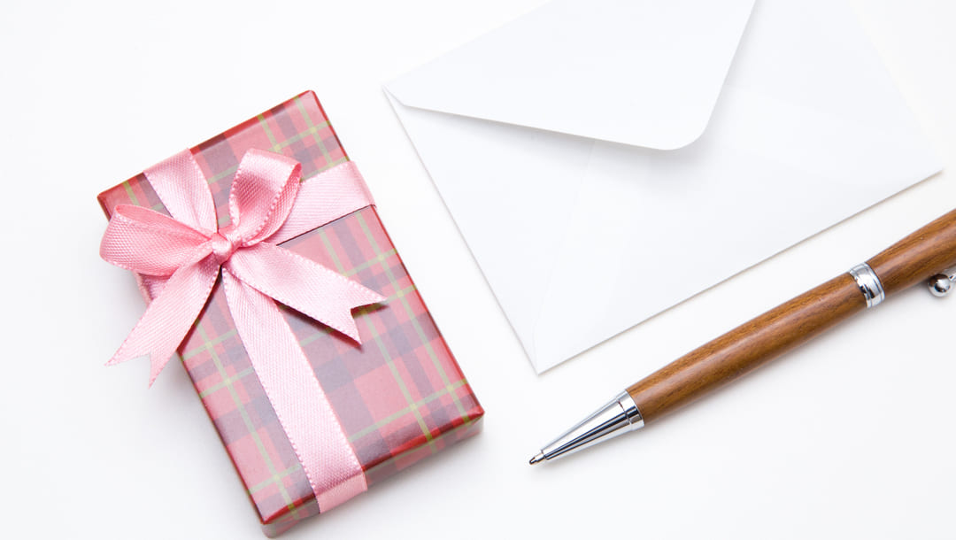メッセージカードでも大丈夫？「お礼状」との違い
