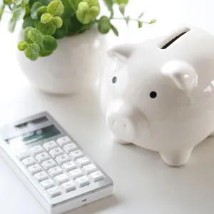 引き出物の相場のアンケートを実施！親族・友人や同僚・上司別で解説