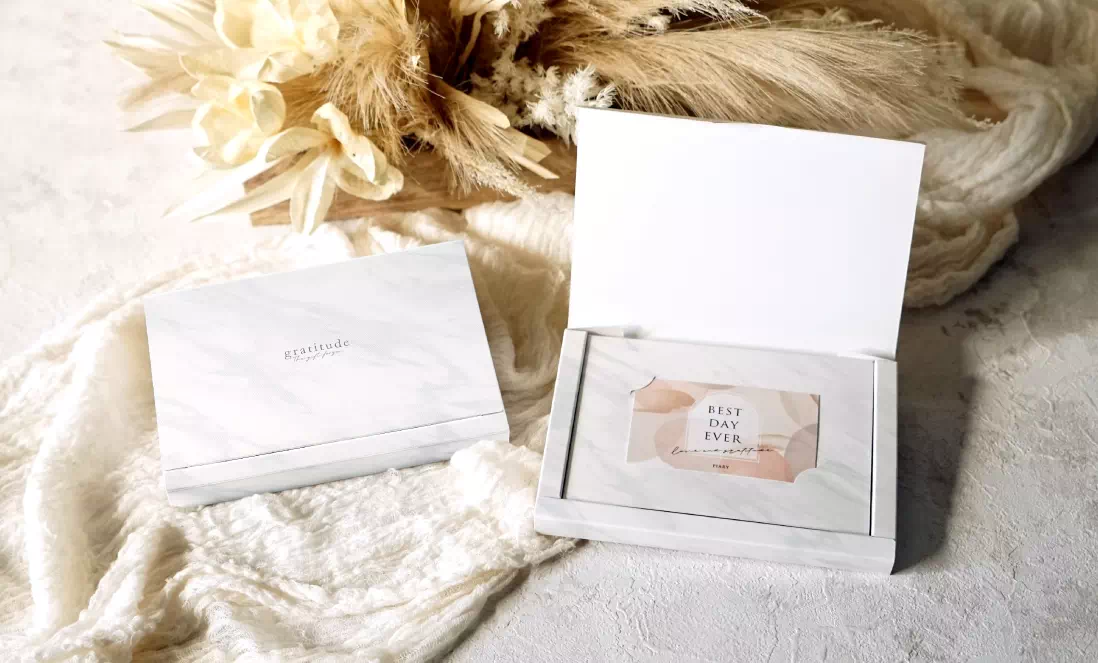 PIARYで人気の引き出物カード！今どきの花嫁が注目中