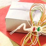 引き出物とは？人気の引き出物カードの紹介や相場・選び方もあわせて徹底解説