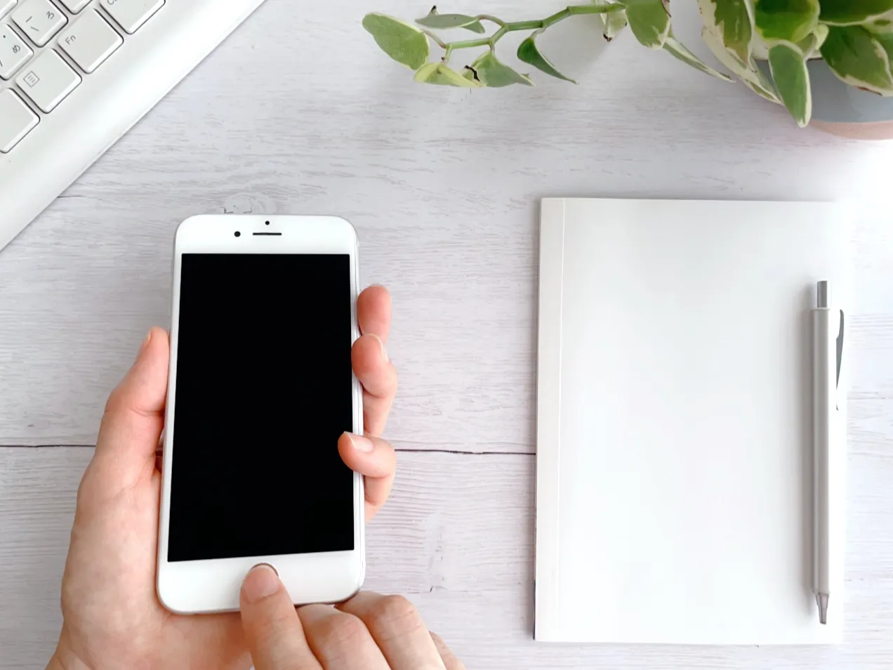 受付や余興などをお願いするゲストへ添える一言メッセージの例文