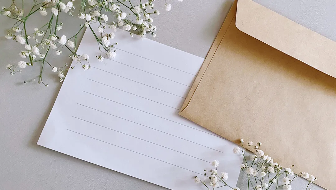 WEB招待状の自己紹介文例集！写真選びのコツも解説