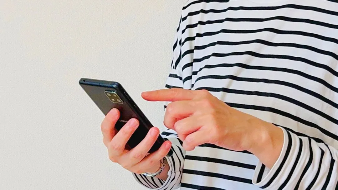 結婚式のWEB招待状の返信に画像は必要？添付マナーと注意点を解説